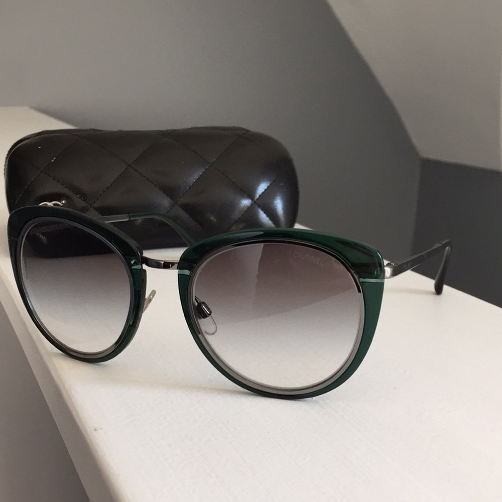 Chanel Sunglasses 4202